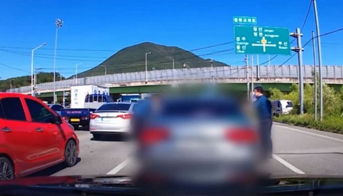 비틀거리는 차 보자마자 쫓아가 ‘음주운전’ 적발한 현직 경찰서장의 ‘촉’