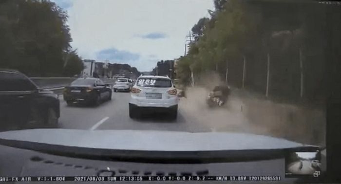 왕초보 운전자 기겁하게 만든 양평 바이크 동호회 회원들의 오토바이 사고