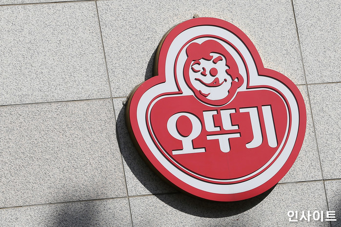 10배 싼 ‘겨자무’ 넣고 ‘고추냉이’로 속여 판매하다 딱 걸린 오뚜기