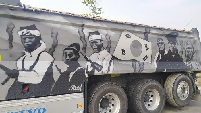 “기억하겠습니다”... 유관순·안중근 의사 초상 트럭 외관에 그려 넣은 애국심甲 차주