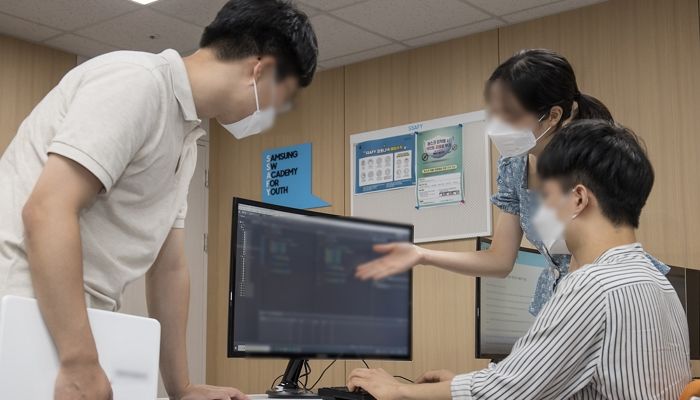 세금 5천억 들여 채용한 ‘디지털일자리’ 청년들 10명 중 7명은 ‘SNS 관리’ 업무