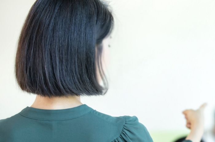 반 친구들 앞에서 초등학교 1학년 제자 대놓고 ‘왕따’시킨 담임 여교사