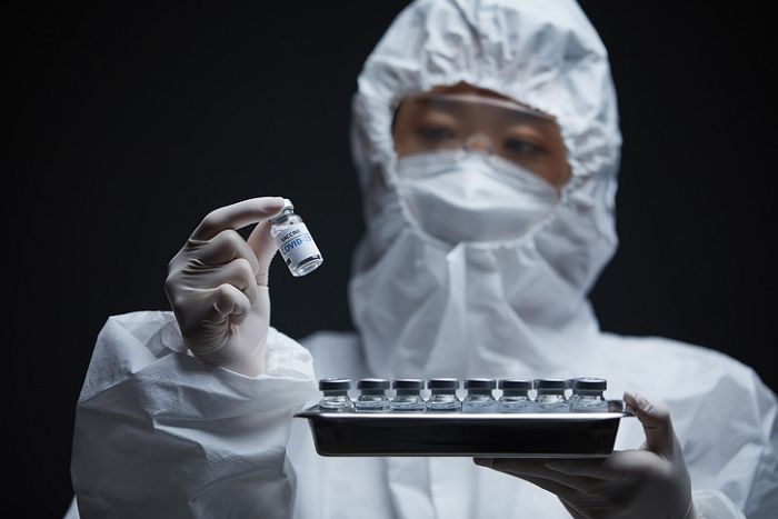 “국산 백신 상용화까지 ‘1년’ 걸릴 수도”···백신 부족한 상태에서 나온 암울한 전망