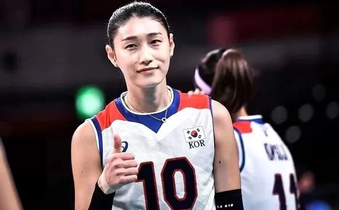 8·15 광복절, 일본 브랜드 신발에 ‘대한독립만세’ 글귀 붙이고 경기장 나온 김연경