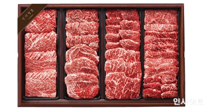 현대백화점, 올 추석에 역대 최대 정육 선물세트 물량 선보인다