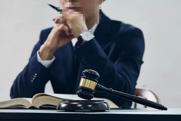 변비 시술 받던 60대 변호사 심정지로 사망