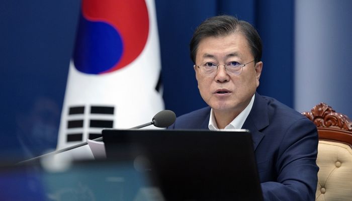 문 대통령 “한국 백신 접종률, 예상보다 빨라···K방역으로 확진자 수 가장 낮은 수준”
