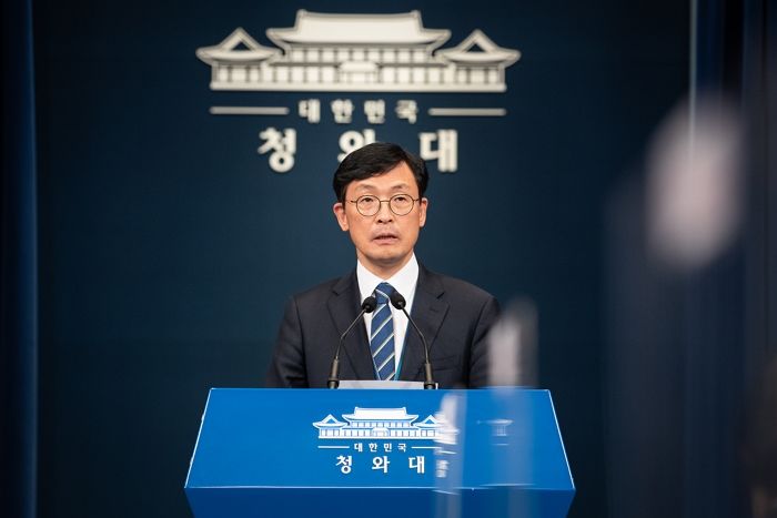 청와대 정책실장 “셧다운제 폐지, 시간선택제 전환 검토”