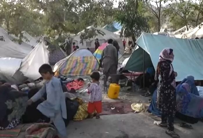 한국 수용 결정된 아프간 난민 428명 ‘충북 진천’에 머문다