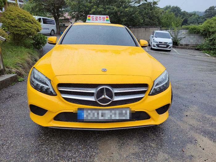 ‘벤츠’ 몰고 도로연수 받을 수 있는 어느 운전면허 학원의 럭셔리 고객 서비스