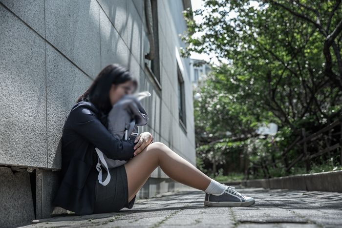 미성년자 친딸 술 먹이고 강제로 마사지한 아빠, 범행 후 ‘근친상간’ 검색