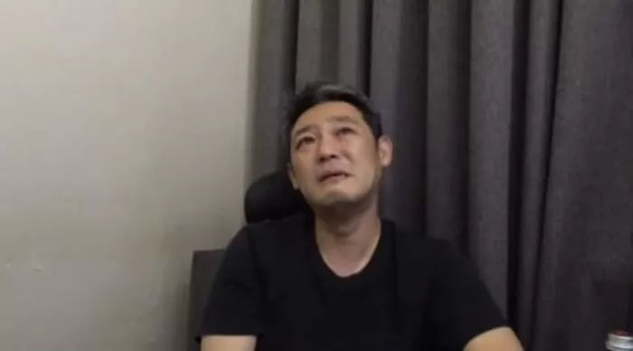 오열하며 활동 중단 선언했던 김용호, 하루 만에 해당 영상 삭제