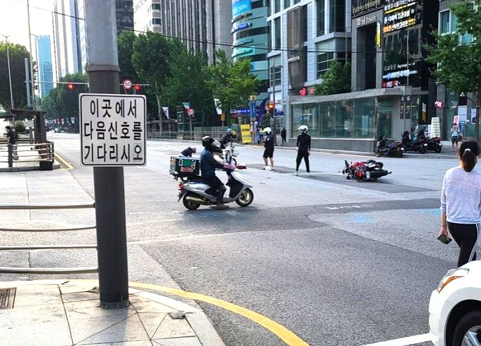 라이더 숨진 선릉역서 3일 만에 또다시 발생한 오늘(29일)자 오토바이 사고