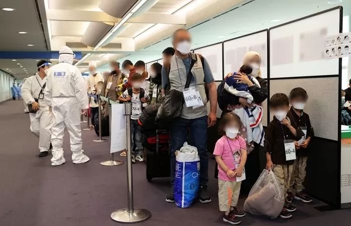 아프간에 남겠다고 해 욕먹었던 교민 1명이 아프간 주민 400명 살린 방법