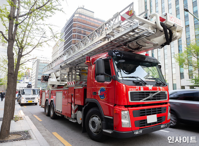 이제 소방차 긴급 출동하면 신호등 ‘빨간불’ 자동으로 ‘초록불’로 바뀐다