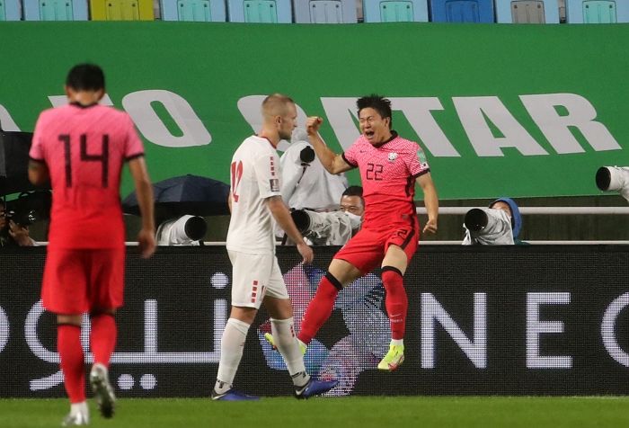 후반 교체 투입 2분 만에 권창훈 선제골...한국 1-0 리드