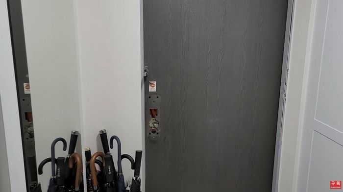 가세연, 경찰이 현관문 뜯어 김세의 체포하는 과정 공개 (영상)