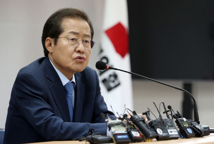 “의사를 잠재적 범죄자 취급”...홍준표, 수술실 CCTV 설치법 강력 비판