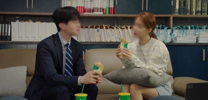 써브웨이 ‘15cm 샌드위치’ 다 먹고 출출하다는 여친에게 눈치 주는 남성