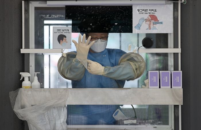 어제(10일) 국내 코로나19 신규 확진자 1,865명 발생