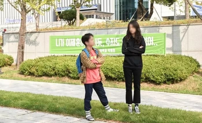 얼굴 잘생겼는데 키 168cm이라 모쏠이라는 31살 남성 글에 달리는 ‘팩폭’ 댓글들