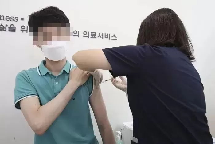 경기 김포 20대 남성, 화이자 1차 접종 5일 뒤 숨진 채 발견