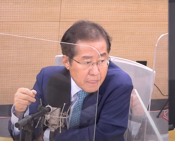 “평화통일 서두를수록 전쟁 가능성 커져”...홍준표가 주장한 현실적인 남북통일 방법 (영상)