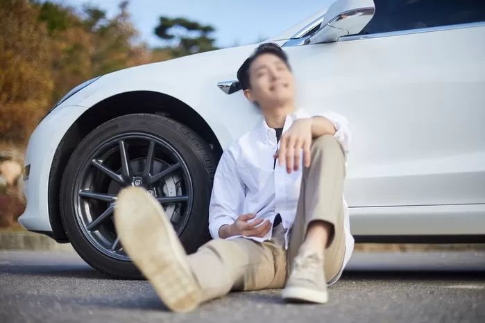 알콜중독인데도 채용해 준 사장님에게 ‘로또 1등’ 당첨된 직장인이 ‘플렉스’한 선물