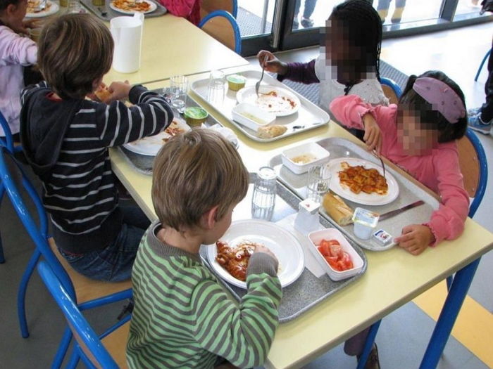 점심 급식비 100만원 미납했다고 7살 소년 경찰에 넘긴 초등학교