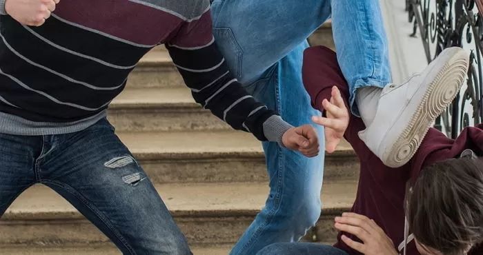 서울 대치동 학원가서 고등학생끼리 집단 싸움...주민 신고만 30건