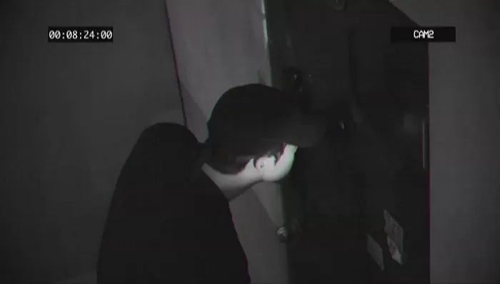 아파트 몰래 침입해 성폭행 시도한 ‘전자발찌범’, 피해 여성의 옛 ‘직장 동료’였다