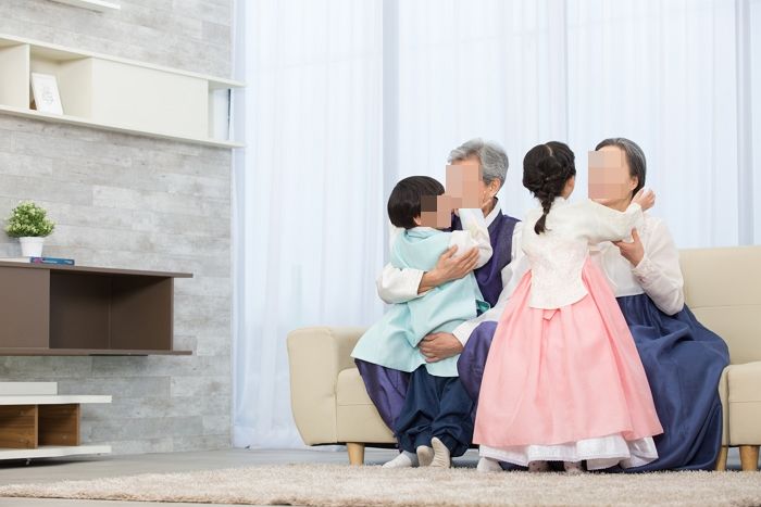 ‘복사 붙여넣기’만 하면 1초 만에 보낼 수 있는 연령대별 ‘추석 전용’ 인사말