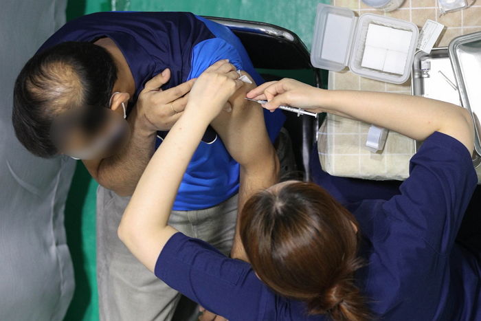 추석이었던 어제(21일), 국내 신규 코로나 확진자 1,720명 발생