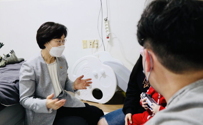 여가부, 위기청소년 지원 대상 ‘18→24세’로 상향...“오늘(24일)부터 지원 시작”