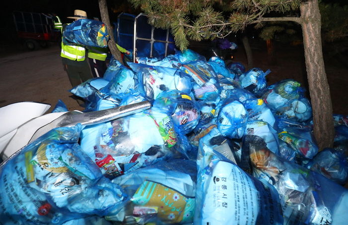 카카오톡과는 달리 대한민국에서 일주일만 ‘서비스 중단’하면 진짜 난리나는 직업