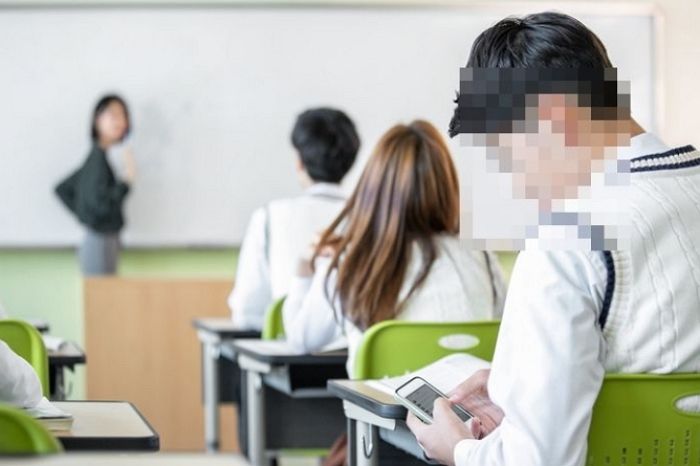 15살 남학생 고백 거절했다가 ‘가스라이팅’ 당한 21살 학원 조교선생님