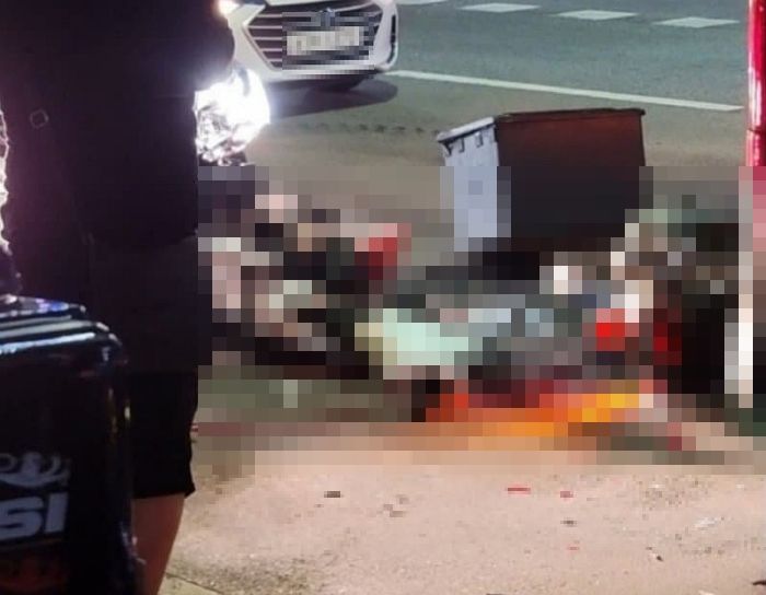 주말 인천 미추홀구 사거리에서 발생한 K7과 배달 오토바이의 충격적인 추돌 사고