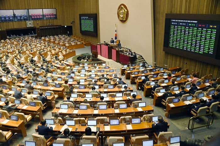 언론의 자유 외치더니 정권 말 ‘언론재갈법’ 밀어붙이려는 민주당의 ‘내로남불’