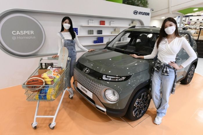 홈플러스, 현대차 화제의 신차  ‘캐스퍼’ 대형마트 매장에 전시