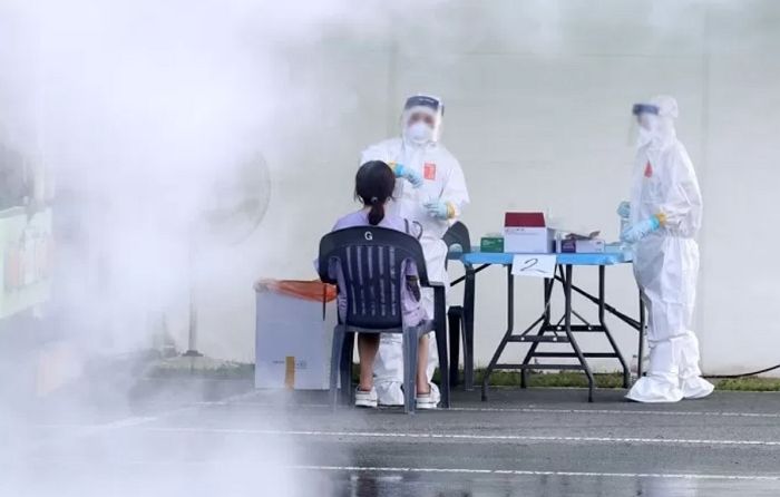 현행 거리두기 ‘2주 연장’...사적 모임 제한 유지