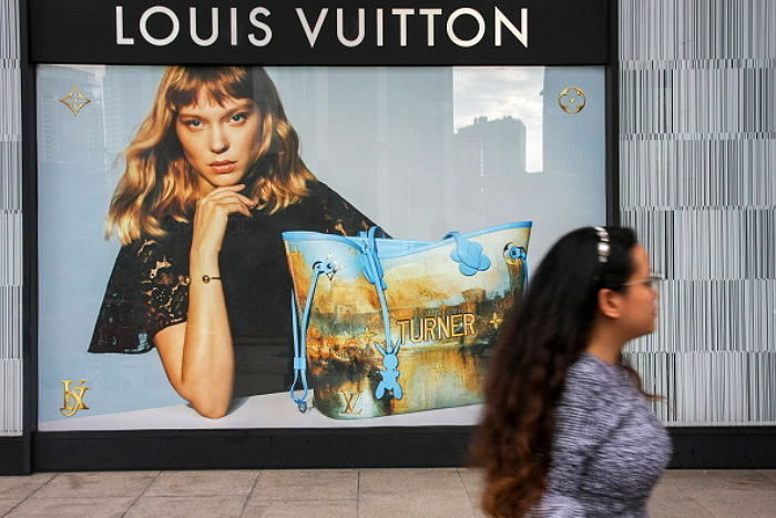 루이비통, 핸드백 가격 최대 33% 대폭 인상...“입문백 182만원→201만원으로”