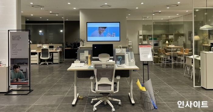 데스커, 롯데몰 광명점 내 ‘데스커 브랜드샵 광명점’ 오픈