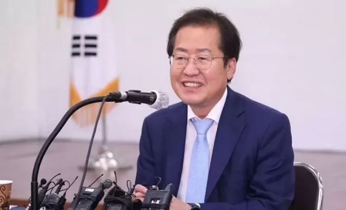 홍준표 “文정권 하는 짓 마음에 드는 게 없었는데...개 식용 금지는 찬성”