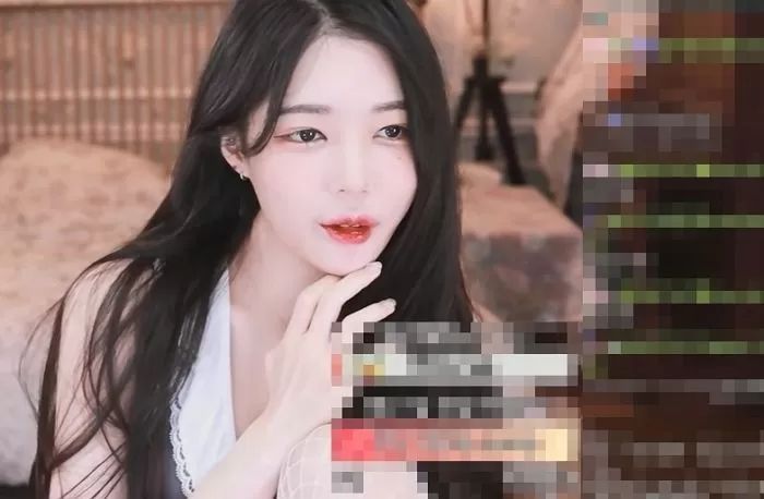 한달간 별풍선 ‘3억원’ 넘게 받은 아프리카TV 여캠에게 날아온 찌질한 구걸 DM 내용