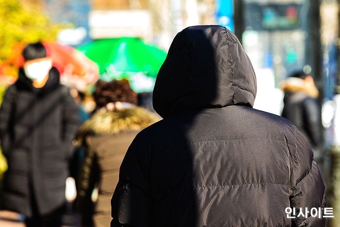 재수생이 ‘당근마켓’에 올린 패딩 거래하려고 만난 남성이 고기 사주고 ‘용돈’까지 준 이유