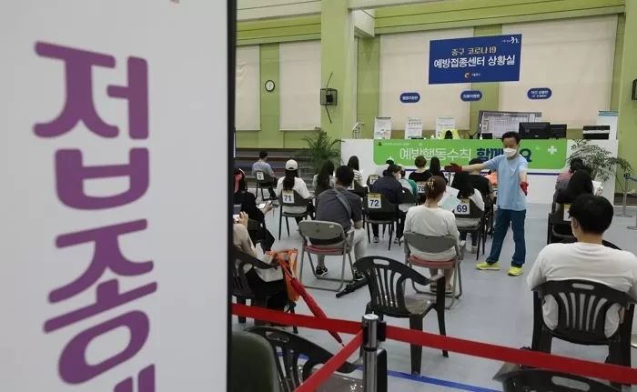 백신 미접종자, 오늘(11일)부터 예약 없이 방문만 하면 ‘당일 현장 접종’ 가능하다