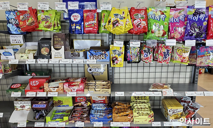 편의점 덕후들이 아침  일찍 1+1 상품 사러갔을 때마다 이미 ‘매진’인 이유