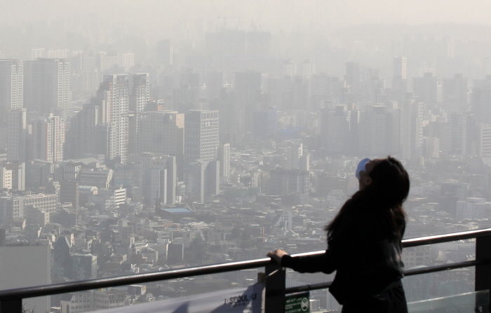 다시 시작된 ‘중국발 미세먼지’ 때문에 고통받고 있는 한반도 근황