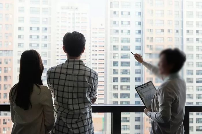 “중국인 집주인들 이미 월세 받는데”...정부 뒤늦게 외국인 임대업 규제한다