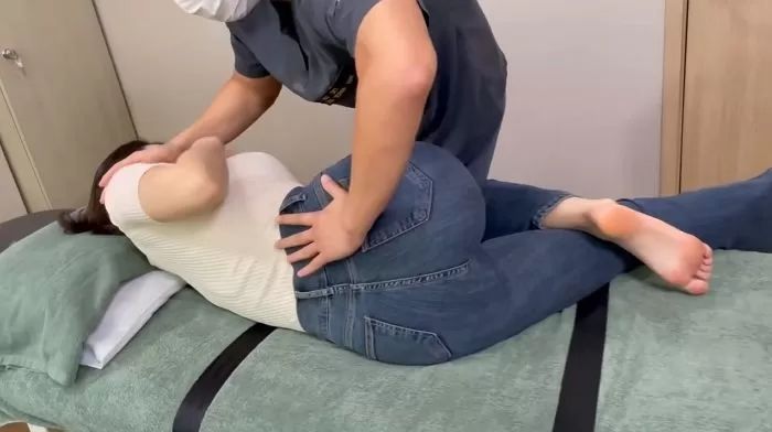 “마사지 야동이냐” 논란에 영상 싹다 삭제한 도수치료 유튜버 근황